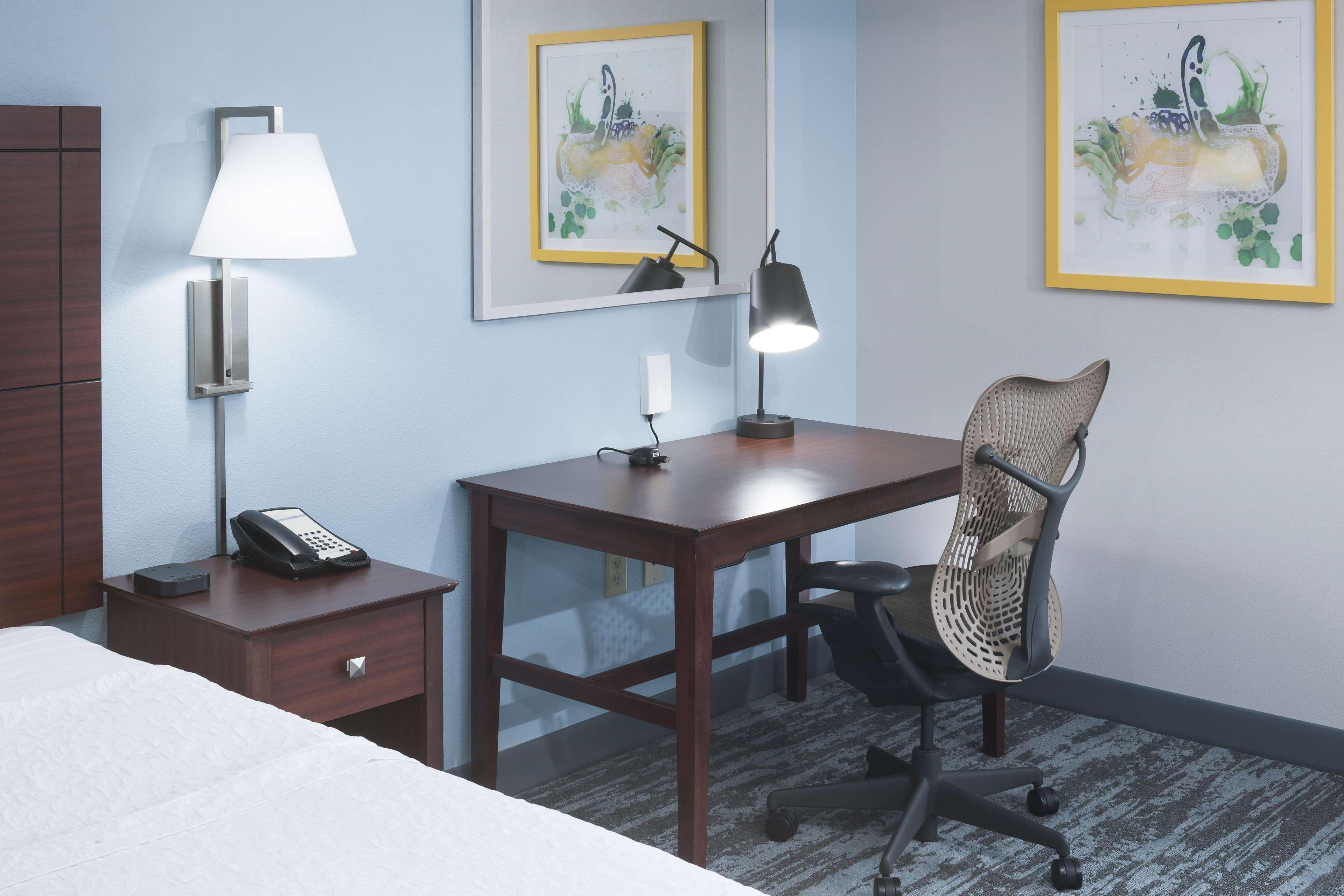 Hampton Inn & Suites Oklahoma City-Bricktown Buitenkant foto