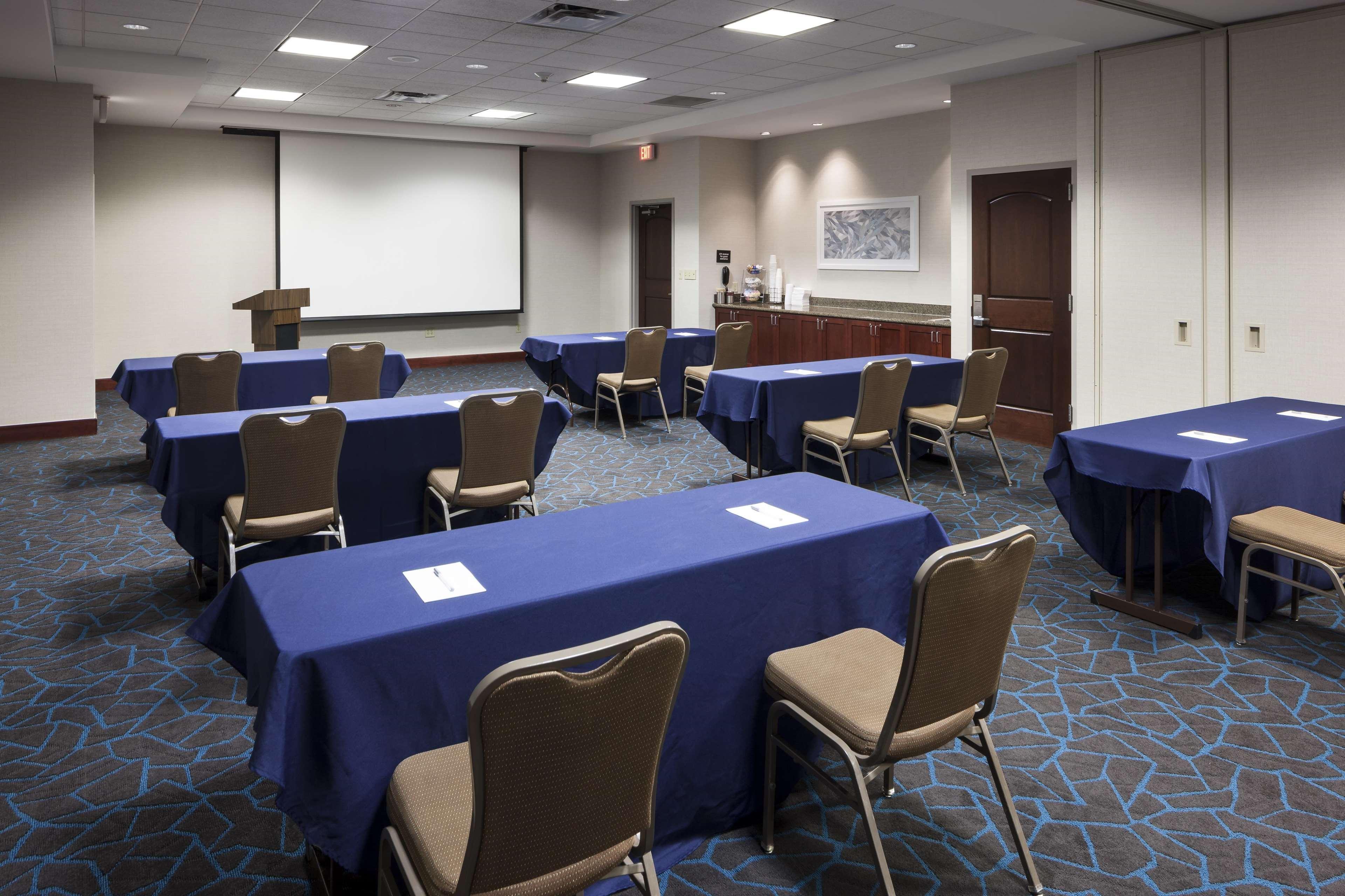 Hampton Inn & Suites Oklahoma City-Bricktown Buitenkant foto