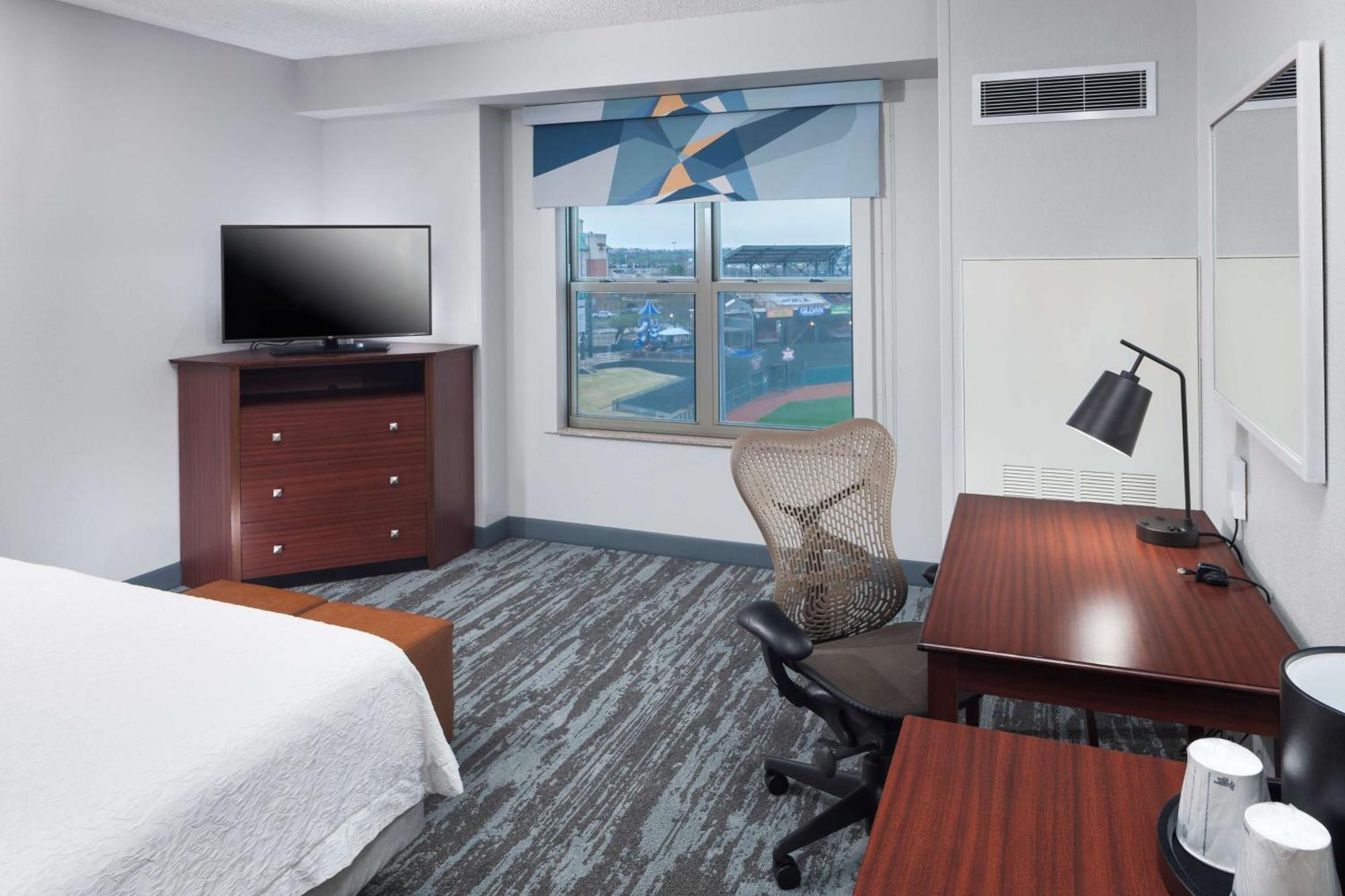 Hampton Inn & Suites Oklahoma City-Bricktown Buitenkant foto