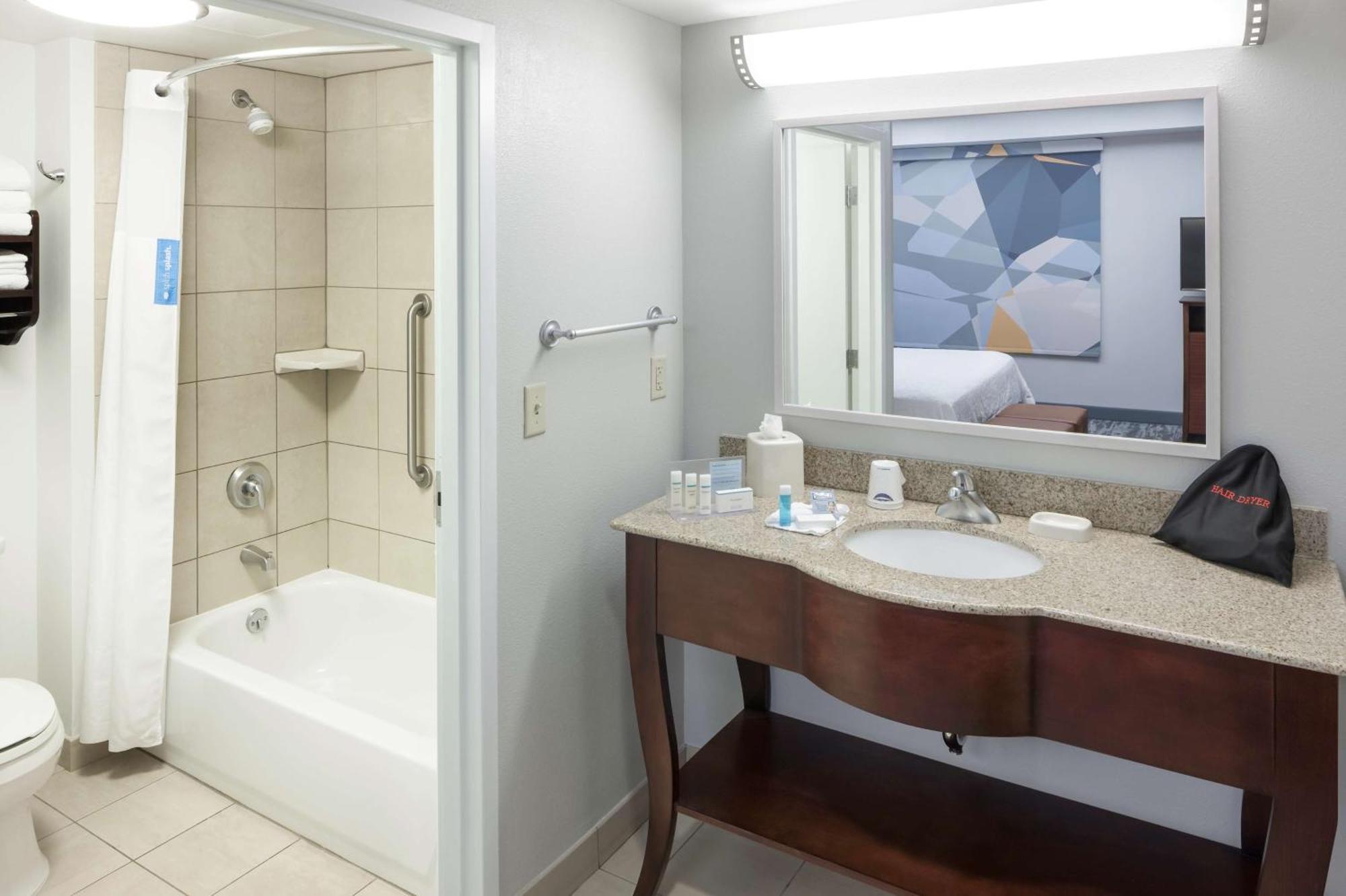 Hampton Inn & Suites Oklahoma City-Bricktown Buitenkant foto